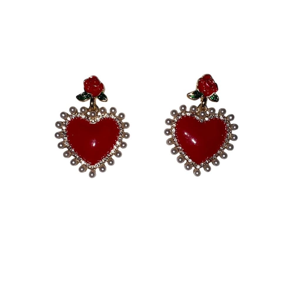 EARRINGS PIERCED RED HEART WITH ROSE DETAIL